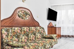 Apartamenty Awangardia Kasprowicza by Renters