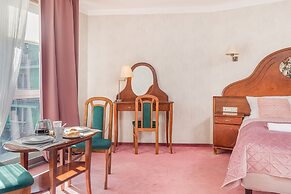 Apartamenty Awangardia Kasprowicza by Renters