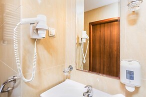 Apartamenty Awangardia Kasprowicza by Renters