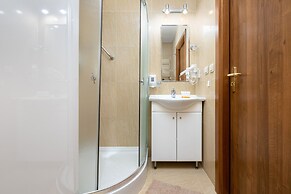 Apartamenty Awangardia Kasprowicza by Renters