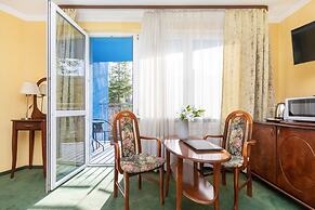 Apartamenty Awangardia Kasprowicza by Renters