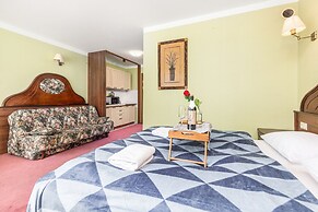 Apartamenty Awangardia Kasprowicza by Renters