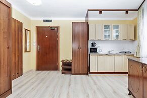 Apartamenty Awangardia Kasprowicza by Renters