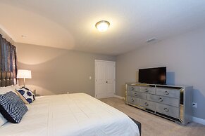 Lovely Vacation House With Private Pool at Solterra Resort (5349)