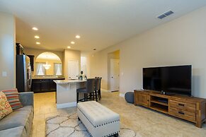 Lovely Vacation House With Private Pool at Solterra Resort (5349)