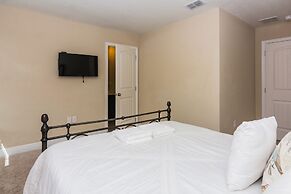 Lovely Vacation House With Private Pool at Solterra Resort (5349)