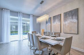 Gorgeous Brand New 7 Bedrooms House With Pool and Game Room at Champio