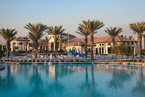 Gorgeous Brand New 7 Bedrooms House With Pool and Game Room at Champio