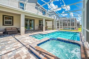 Gorgeous Brand New 7 Bedrooms House With Pool and Game Room at Champio