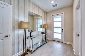 Gorgeous Brand New 7 Bedrooms House With Pool and Game Room at Champio