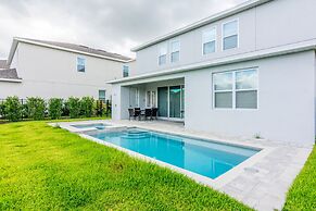 Amazing 5 Bedrooms House With Private Pool at Encore Resort (7711)