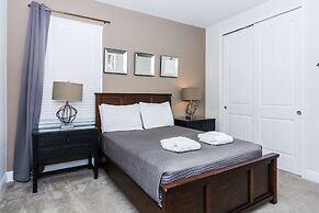 Amazing 5 Bedrooms House With Private Pool at Encore Resort (7711)