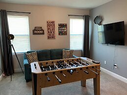 Amazing 5 Bedrooms House With Private Pool at Encore Resort (7711)