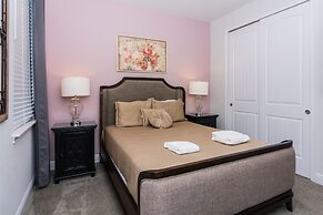 Amazing 5 Bedrooms House With Private Pool at Encore Resort (7711)