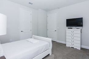 Amazing 5 Bedrooms House With Private Pool at Encore Resort (7711)