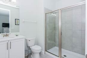 Amazing 5 Bedrooms House With Private Pool at Encore Resort (7711)