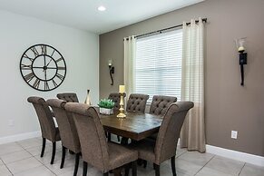 Amazing 5 Bedrooms House With Private Pool at Encore Resort (7711)