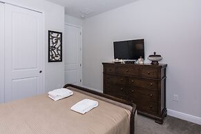 Amazing 5 Bedrooms House With Private Pool at Encore Resort (7711)