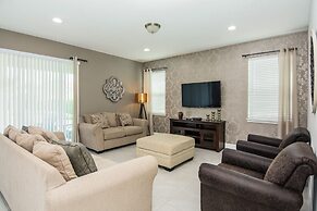 Amazing 5 Bedrooms House With Private Pool at Encore Resort (7711)