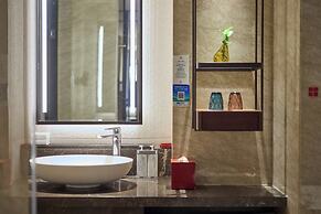 HUALUXE Beijing Xinan by IHG