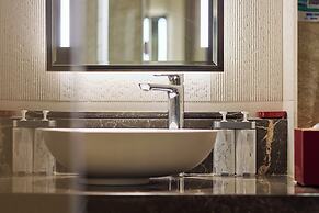 HUALUXE Beijing Xinan by IHG