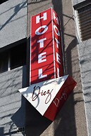 Capital O Hotel Diez