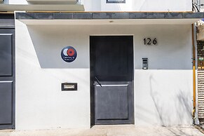 Caravansaro Goldsmith