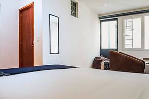 Caravansaro Goldsmith