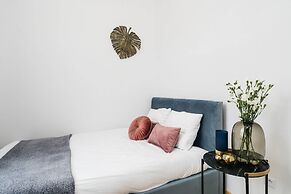 Luna Apartment - LoftAffair