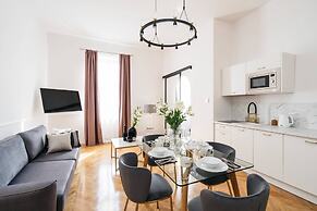 Luna Apartment - LoftAffair