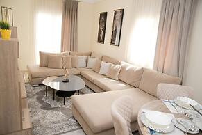 Stata Deluxe Apt Must