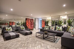 Clifton YOLO Spaces – Clifton Mansion Villa