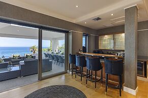 Clifton YOLO Spaces – Clifton Mansion Villa