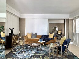 Clifton YOLO Spaces – Clifton Mansion Villa