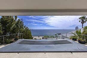 Clifton YOLO Spaces – Clifton Mansion Villa