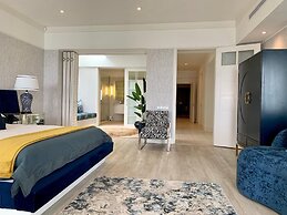 Clifton YOLO Spaces – Clifton Mansion Villa