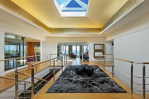 Clifton YOLO Spaces – Clifton Mansion Villa