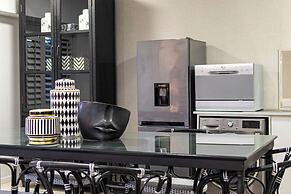 Clifton YOLO Spaces – Clifton Mansion Villa