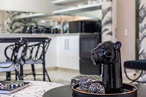 Clifton YOLO Spaces – Clifton Mansion Villa