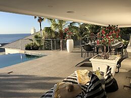 Clifton YOLO Spaces – Clifton Mansion Villa