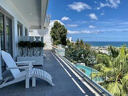 Clifton YOLO Spaces – Clifton Mansion Villa