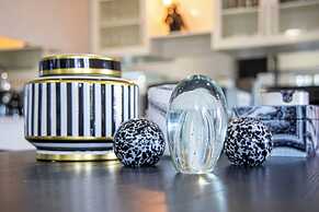 Clifton YOLO Spaces – Clifton Mansion Villa