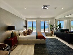 Clifton YOLO Spaces – Clifton Mansion Villa