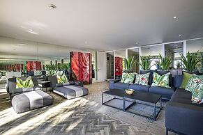 Clifton YOLO Spaces – Clifton Mansion Villa