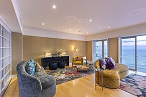 Clifton YOLO Spaces – Clifton Mansion Villa