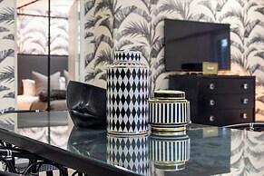 Clifton YOLO Spaces – Clifton Mansion Villa