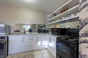 Clifton YOLO Spaces – Clifton Mansion Villa