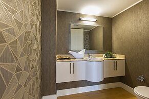 Clifton YOLO Spaces – Clifton Mansion Villa