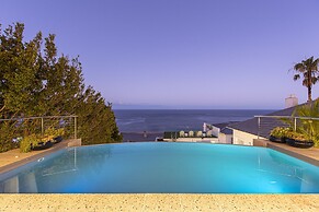 Clifton YOLO Spaces – Clifton Mansion Villa