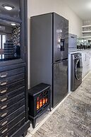 Clifton YOLO Spaces – Clifton Mansion Villa